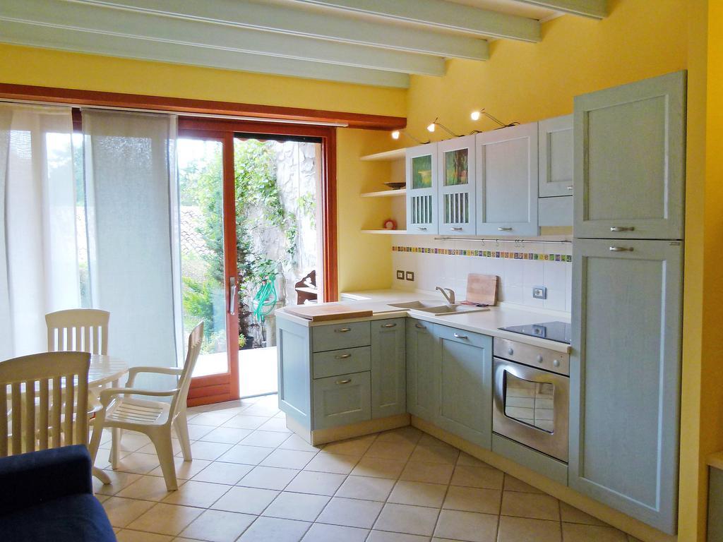 Apartment Hermitage-5 By Interhome Porto Valtravaglia Szoba fotó