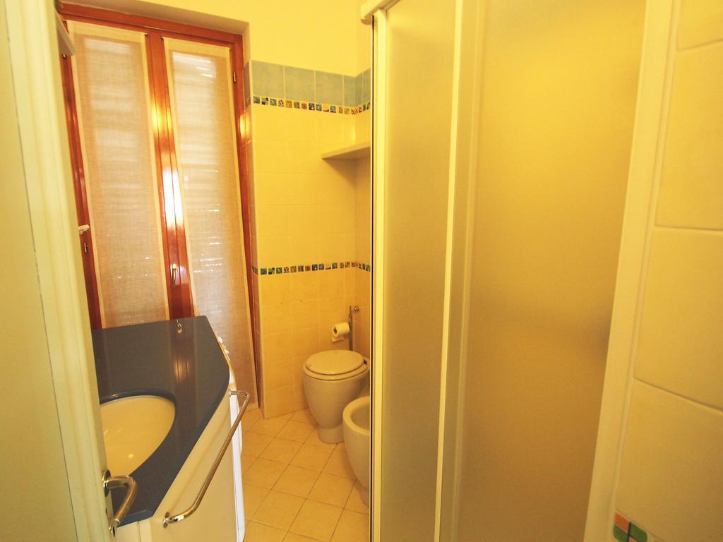 Apartment Hermitage-5 By Interhome Porto Valtravaglia Szoba fotó