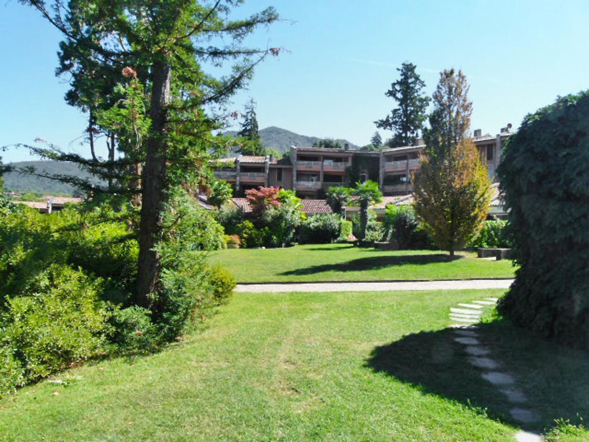 Apartment Hermitage-5 By Interhome Porto Valtravaglia Kültér fotó